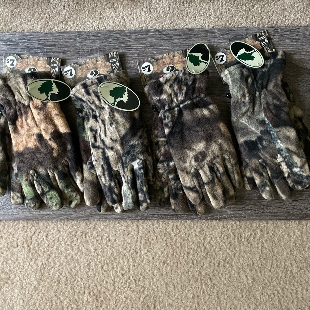 Gloves Mossy Oak Real Tree Camo Style 2 Pair